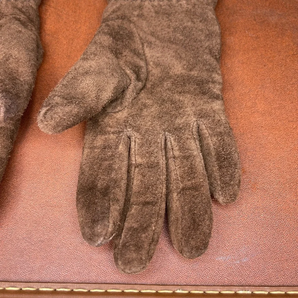 Fownes suede gloves